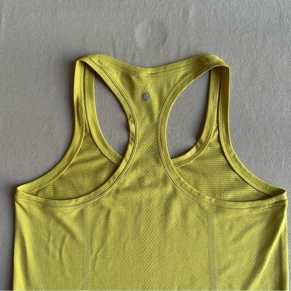 Lululemon Razorback Tank Top - Picture 4 of 6
